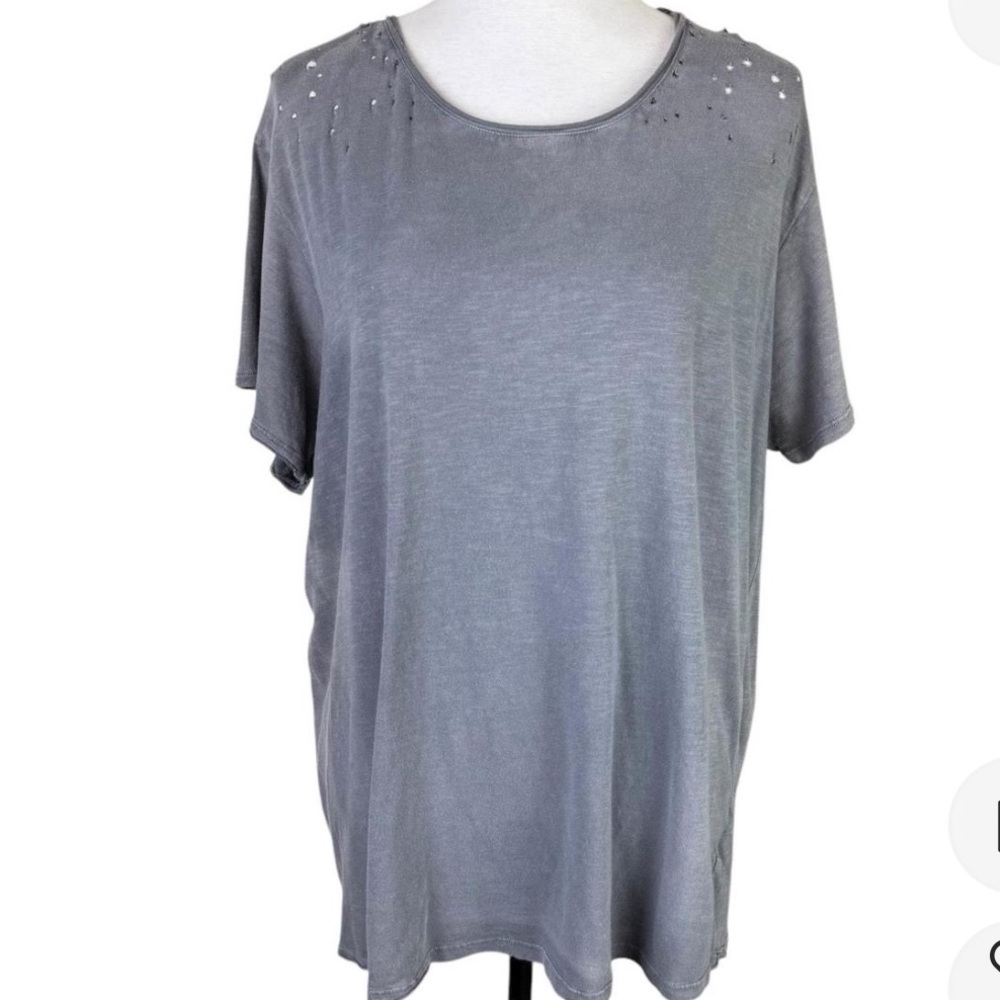Magnolia Pearl distressed one size t-shirt in Ozzy